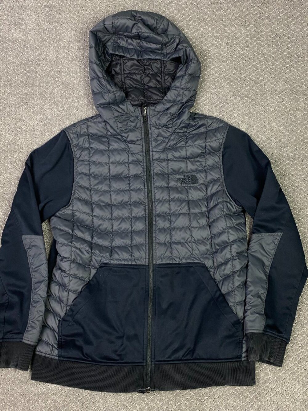 The North Face Kilowatt Thermoball Hybrid Jacket Mens Medium Black Gray